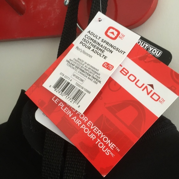 'Springsuit' - Picture 3 of 5